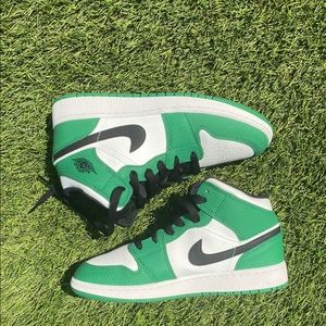 Jordan 1 Pine Green Mid (GS)